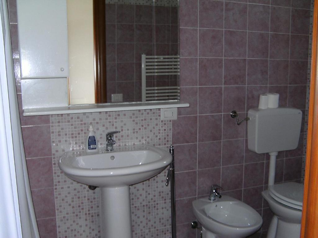Bed and Breakfast Vento Dell'Est San Cataldo  Zimmer foto